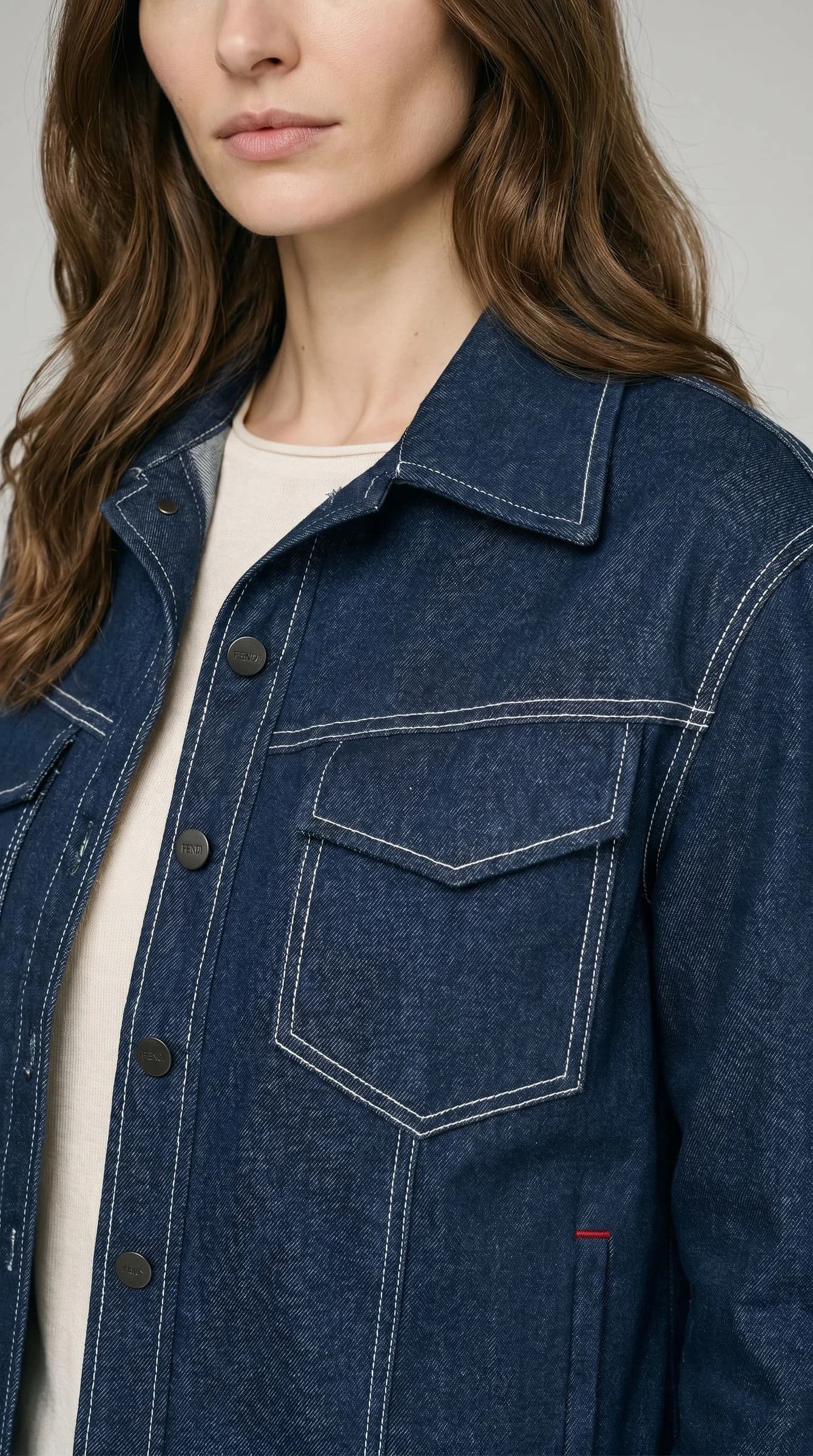 Fendi Mania Logolu Lacivert Denim Ceket (gemini+nanobanana pro) görsel 5