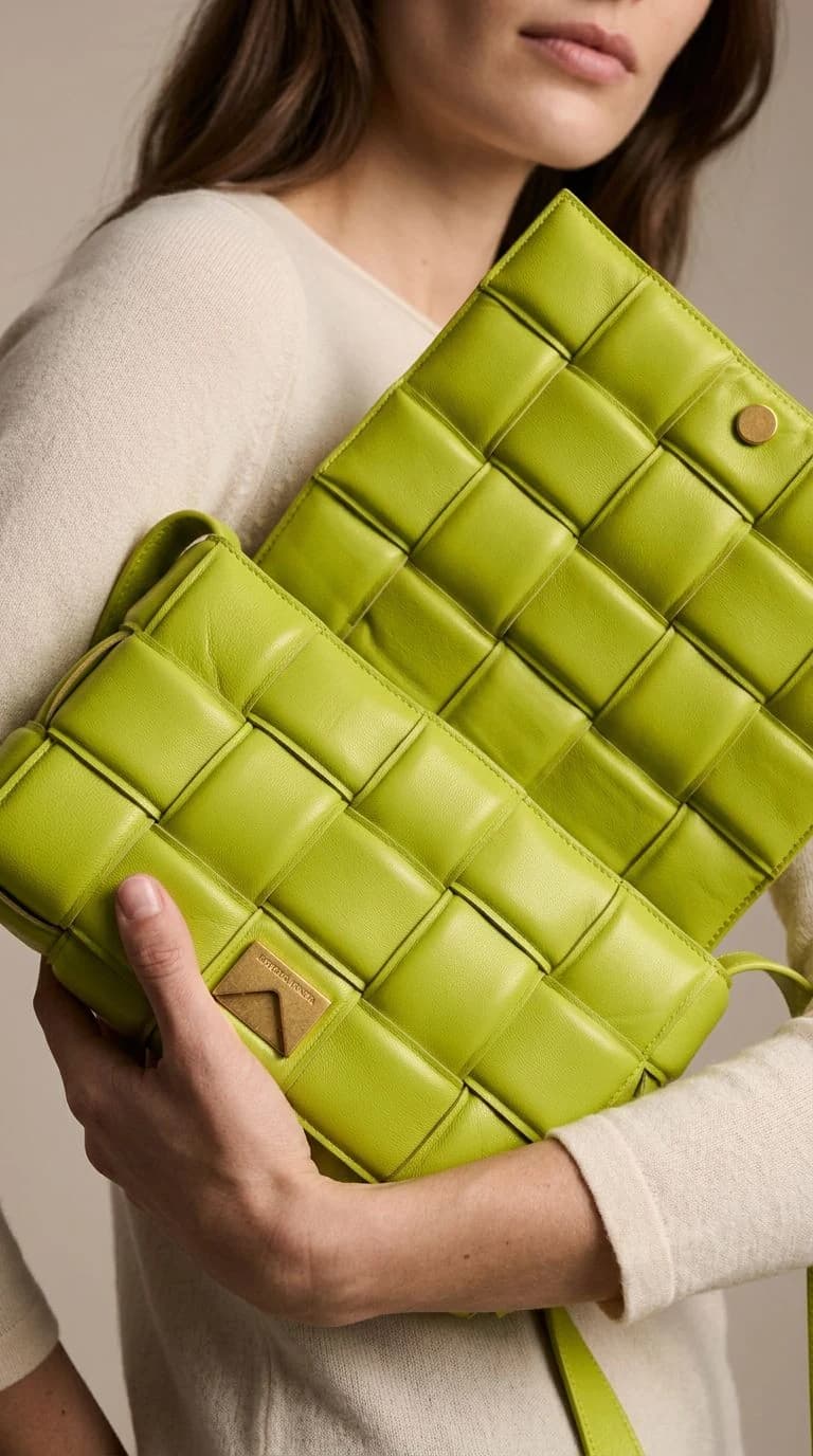 Bottega Veneta Padded Cassette Açık Yeşil Omuz Çantası görsel 4